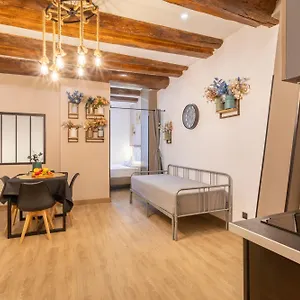 Appartement Adira Panier 2 Etoiles, Marseille